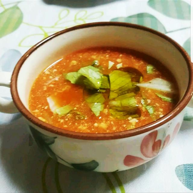 ヨーグルトとトマトジュースの温スープ