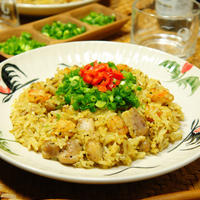 ホット！！＆スパイシー♪食欲そそる☆青唐辛子たっぷり！ガラムマサラとクミンシードdeプリプリ海老とジューシー鶏肉のビリヤニ