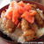 こってり豚ロールのフレッシュかけトマ丼