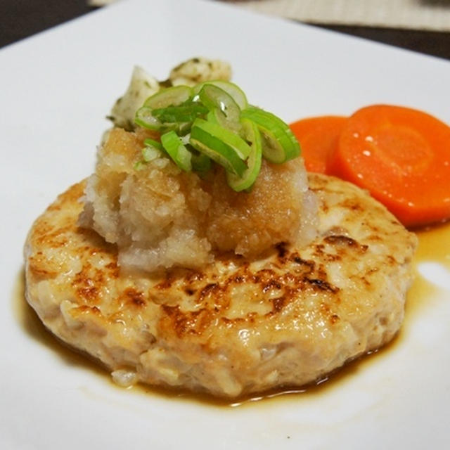魚嫌いでも絶対食べれる まるで鶏肉 な 鮭のハンバーグ By るぅさん レシピブログ 料理ブログのレシピ満載