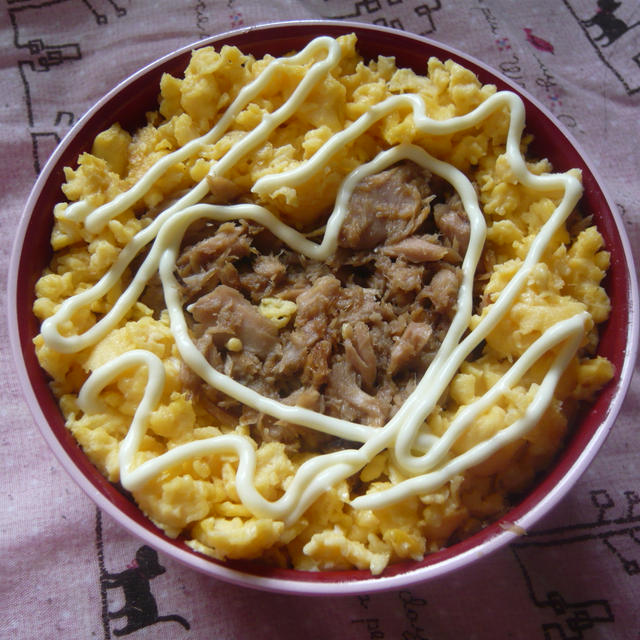 ツナの２色丼