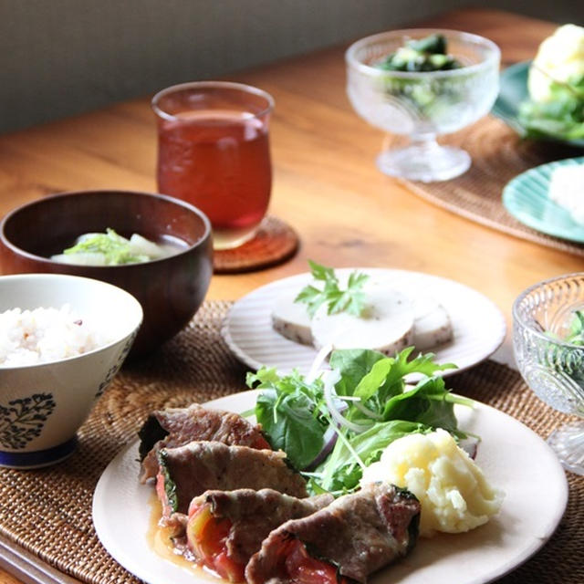 トマトの肉シソ巻き と 鶏ハム。