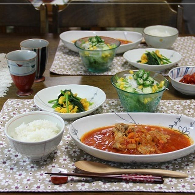 チキンのトマト煮＆山盛りサラダ