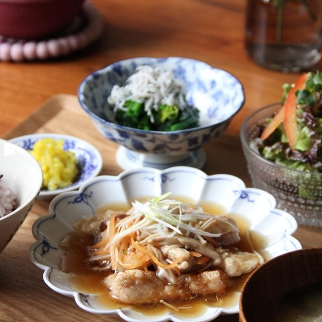 鶏肉の野菜あんかけ定食。