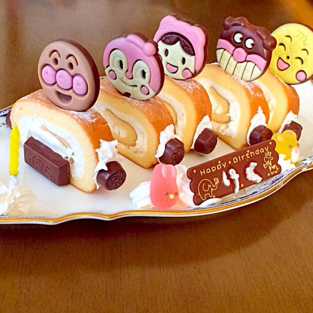 アンパンマンのロールケーキ By まい W さん レシピブログ 料理ブログのレシピ満載