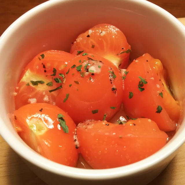 きのうのおつまみ　　蒸しトマト
