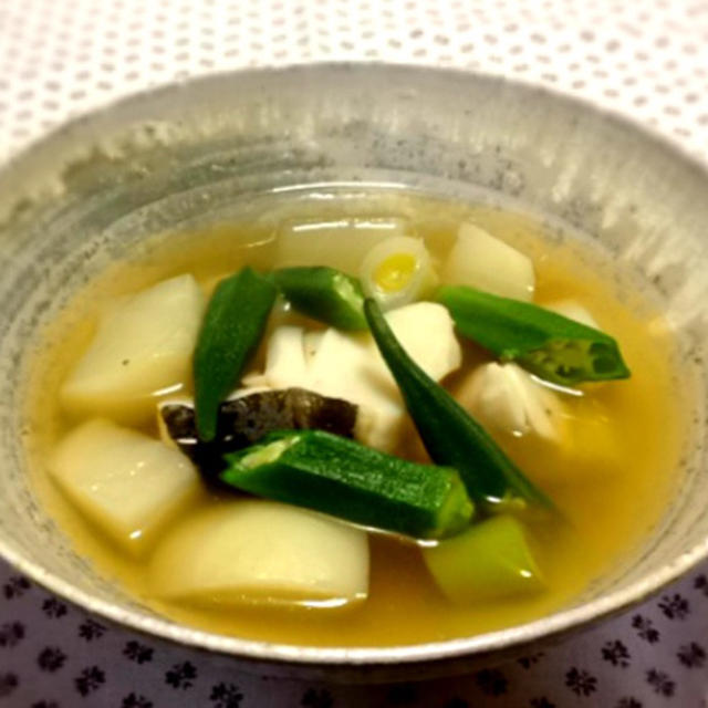 我家の夕食　かぶとたらのアジア風スープ
