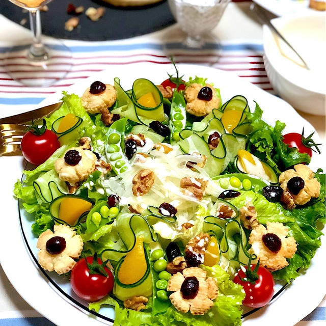 グリーンサラダ🥗ほんのりしょうゆ味のヨーグルトドレッシングがけ