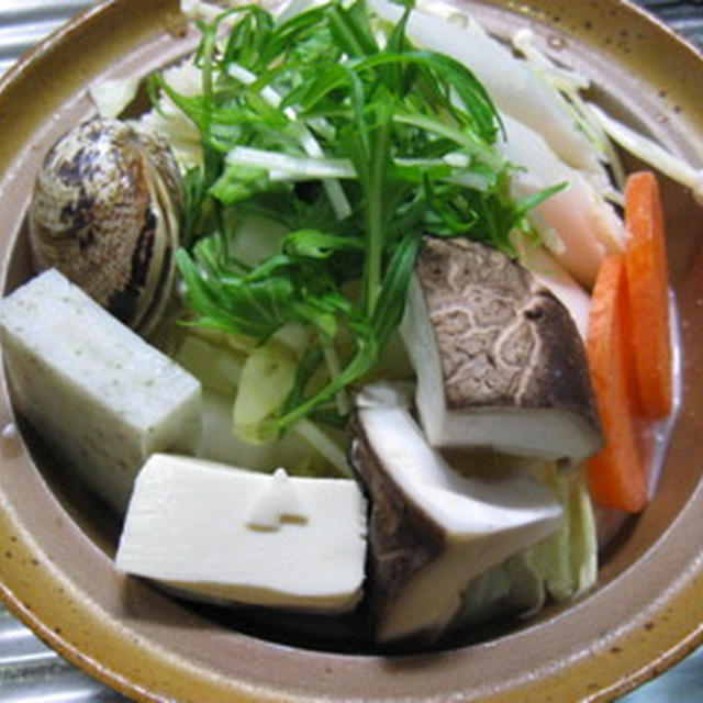 TOUNYU NABE (Soy milk Hot pot)  豆乳鍋　