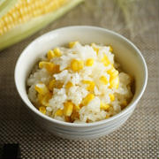 シンプルなとうもころしと塩の炊き込みご飯