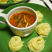 切ったら混ぜるだけdeチョ～お手軽♪爽やか☆完熟トマトつけスパゲティ　- Spaghetti served with a ripe tomato sauce -　-Recipe No.1374-