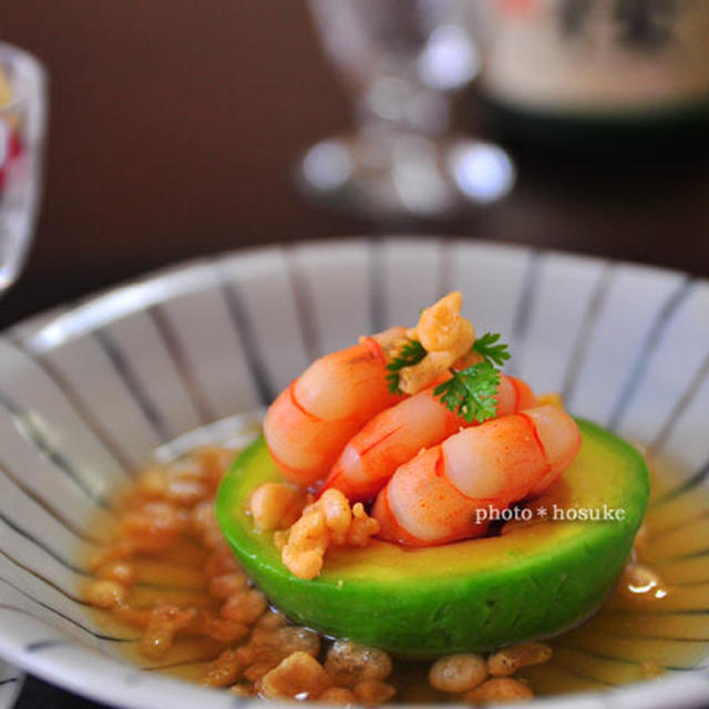 「アボカドと海老の出汁煮」