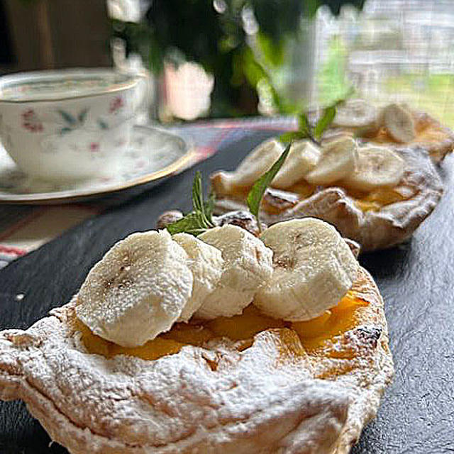 パンスイス・お料理2本立てのレッスン用スィーツは市販パイ生地でバナナのせカスタードクリームパイ