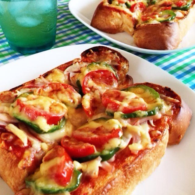 ランチに 簡単ピザトースト By やちゅぴちゅの台所さん レシピブログ 料理ブログのレシピ満載
