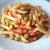 グリーンピースとトマトソースのパスタ