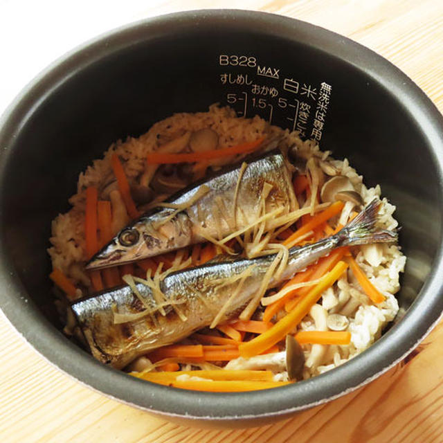 炊飯器で炊く、秋刀魚の炊き込みご飯