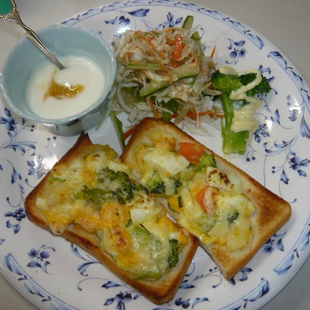 朝食に玉子トースト