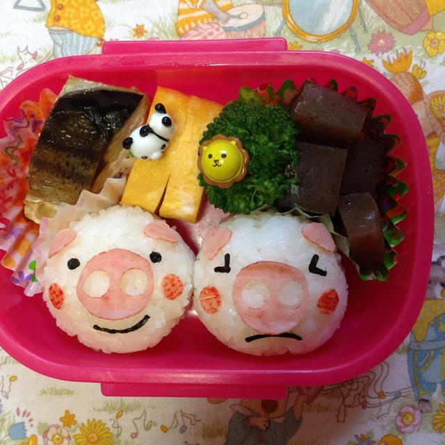 今日の【ブタちゃん弁当♪】＆ 太バゲでフレンチトースト☻と、月光仮面現る！？(￣▽￣)