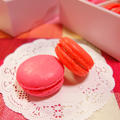 バニラビーンズたっぷり★ストロベリー香るガナッシュマカロン　Macaroon with ganache mixed vanilla beans　-Recipe No.1497-