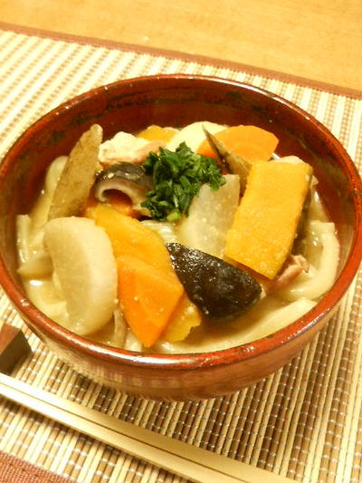 ほうとう風根菜うどん