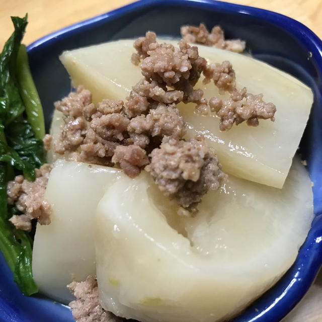 蕪のブイヨン煮 山椒豚ひき肉かけ