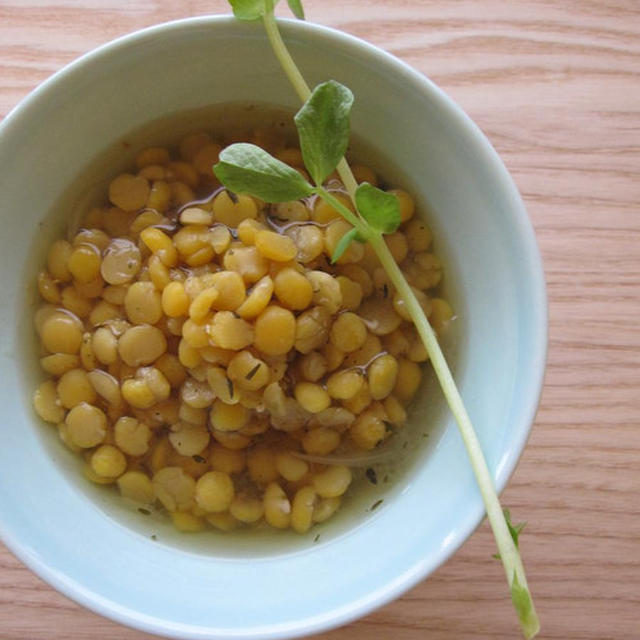 スウェーデンの黄えんどう豆のスープ/ Ärtsoppa