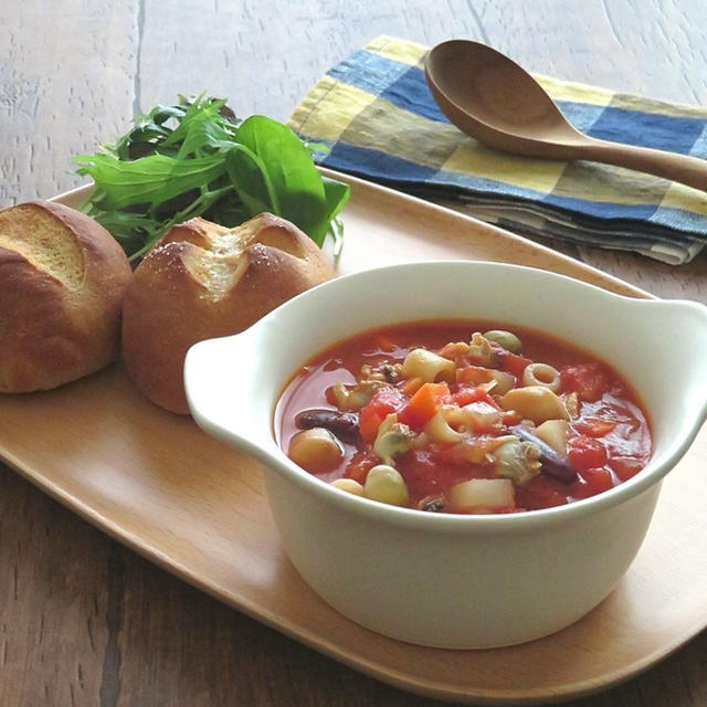 食べるスープ♪あさりと豆のミネストローネ