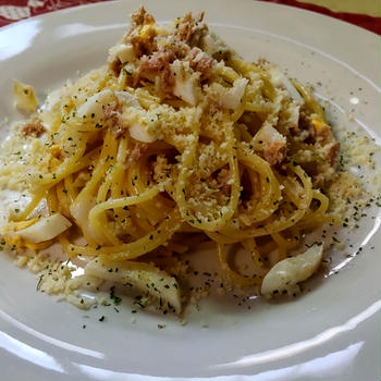 ツナとゆでたまごでパパッと楽々煮込みパスタ🍝