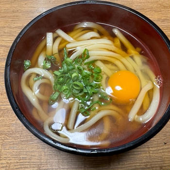 シンプルで作り方も簡単!!体を温めてくれるかけうどんの作り方