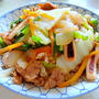 野菜や海鮮具沢山の " 中華丼 "