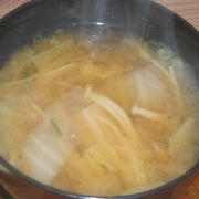 白菜とえのきのみそ汁