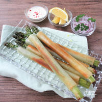 くるっと巻いて焼くだけ。閉じめられた美味しさ『福島県産アスパラガスの春巻き 特製クリチマヨ』