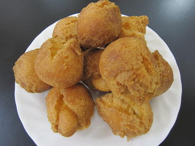黒豆入りサーターアンダギー