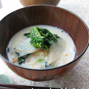 菜の花の豆乳味噌スープ