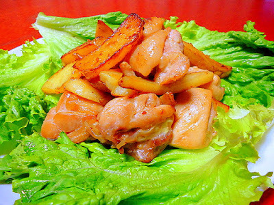 家庭でつくる韓国料理「 鶏肉とジャガイモのコチュ醤炒め（タッカルビ風）」