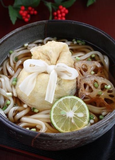 お宝巾着☆ちょっと豪華なきつねうどん