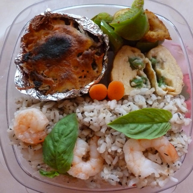 エビのバジルチャーハン洋食弁当