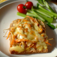 塩麹きんぴらチーズトース