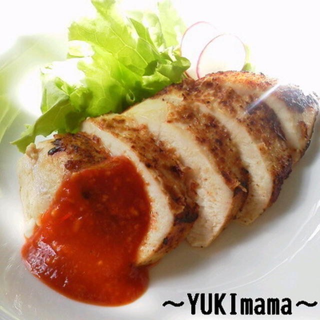 鶏胸肉のソテー醤油糀トマトソース