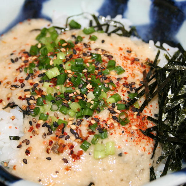 ピリ辛 山かけ丼