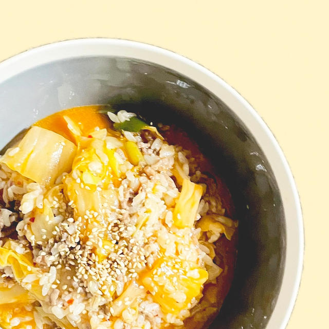 雑炊のレシピ。極うま「キムチぞうすい」の簡単な作り方の紹介