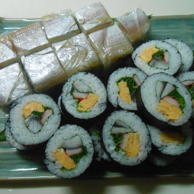 小鯛笹漬けの押し寿司とシメサバの巻き寿司