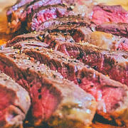 極上肉を格上げ！牧草牛のステーキ