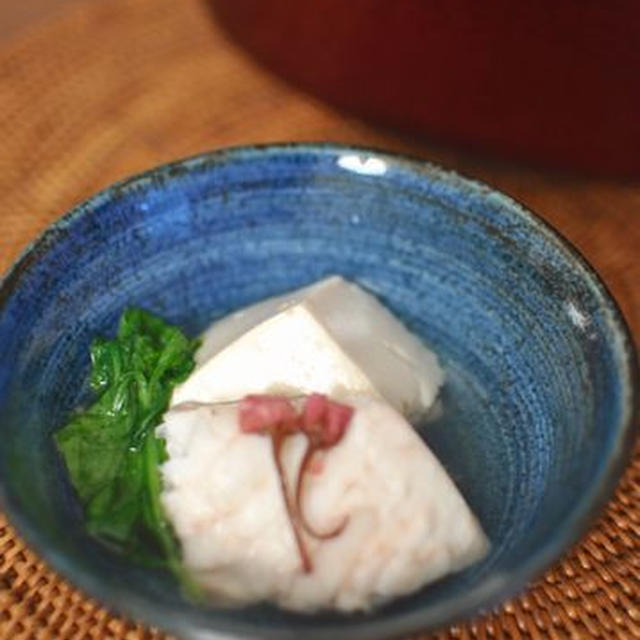 桜のかほりの鯛豆腐