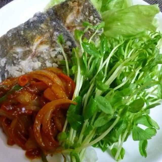 【お魚の唐揚げ】に野菜のあんをのせて♪