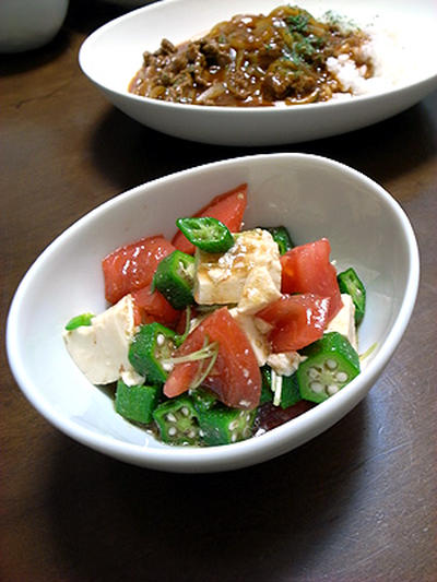 豆腐とオクラとトマトのサラダ