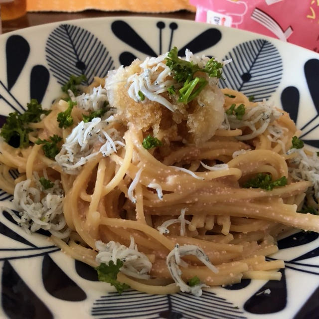 おろしポン酢としらすをトッピング☆パキット☆和風たらこパスタ♪