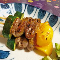 スパイシーなハツの串焼き
