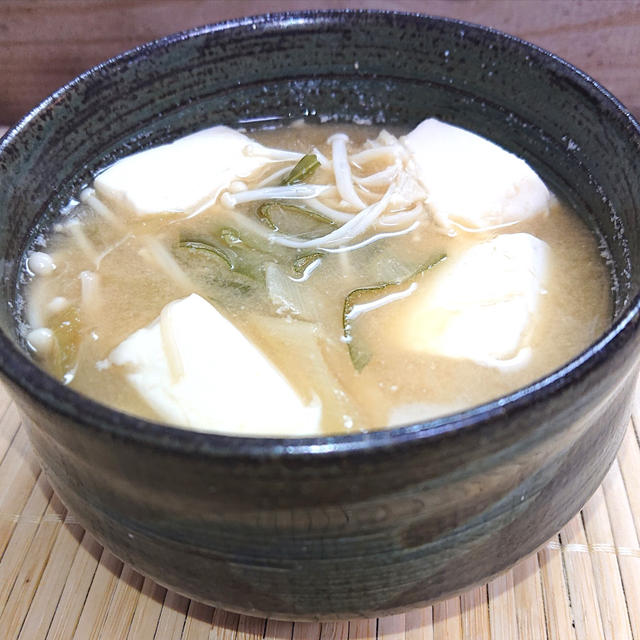 ネギと豆腐とえのきの味噌汁 By おなかがぺこりんさん レシピブログ 料理ブログのレシピ満載