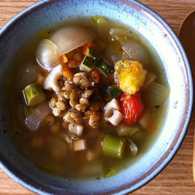 野菜と豆だけのやさしいスープ